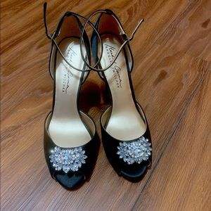 NEW Badgley Mischka Satin Stiletto Embellished 10